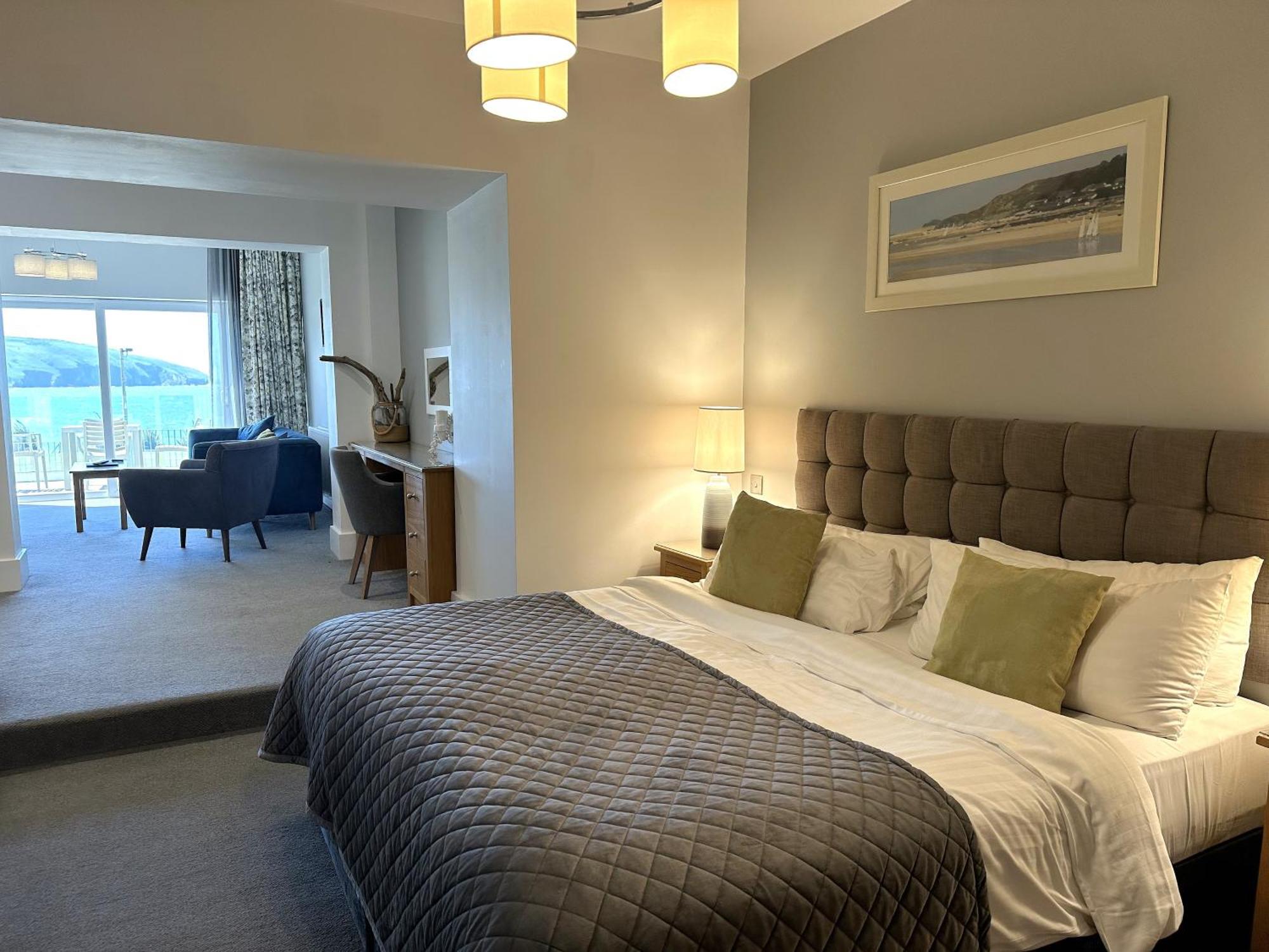 Hotel The Cliff &