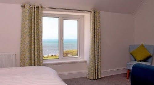 The Cliff & Hotel 3*